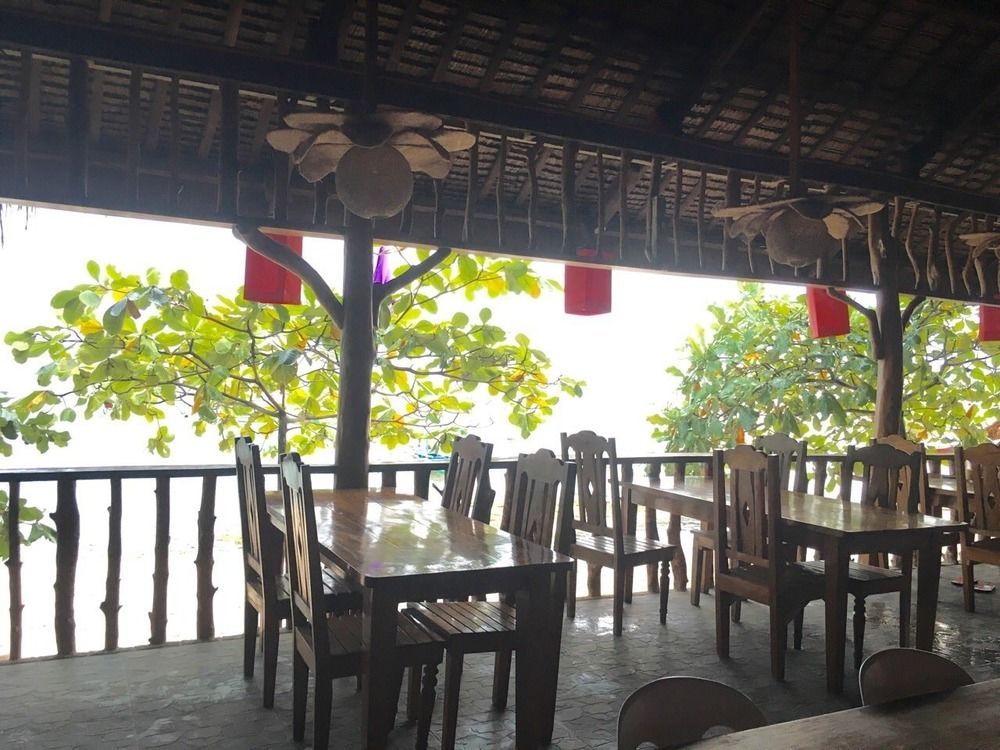 Hk Beach Resort And Restaurant Моалбоал Екстериор снимка